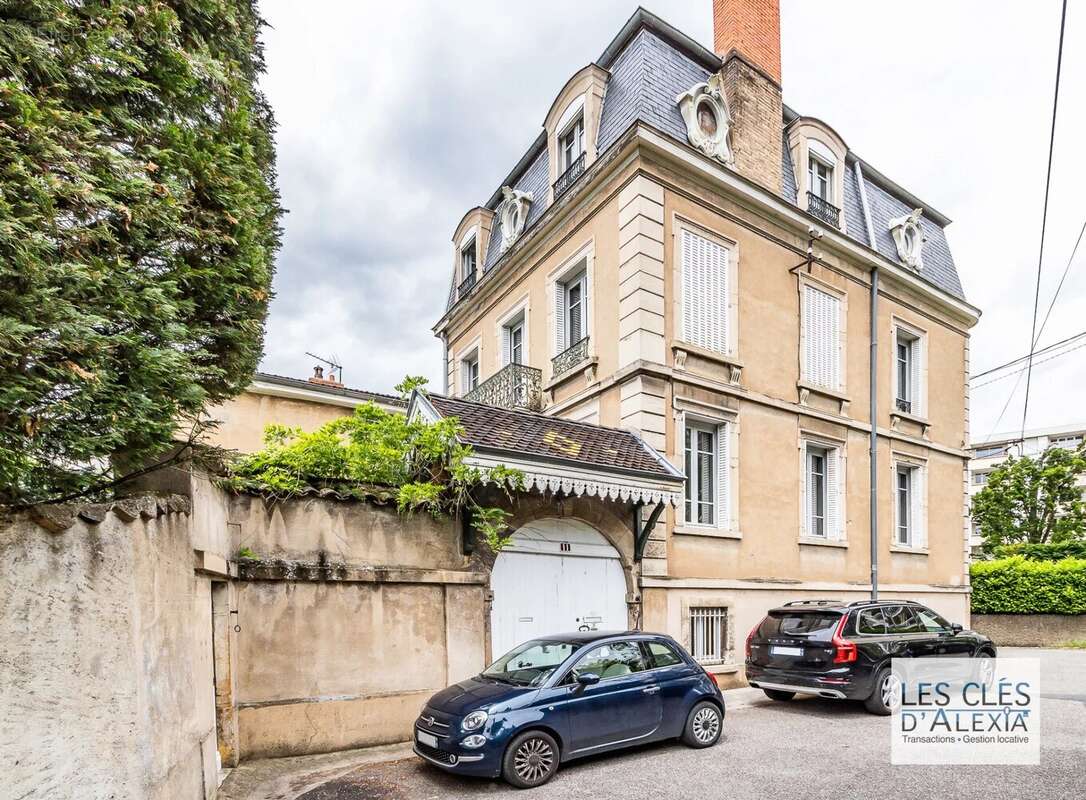 Maison à CALUIRE-ET-CUIRE