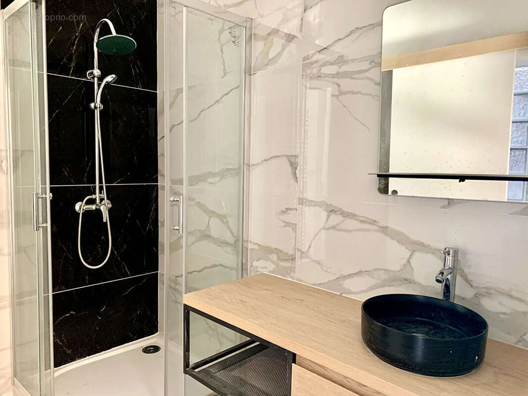 Appartement à MARSEILLE-11E