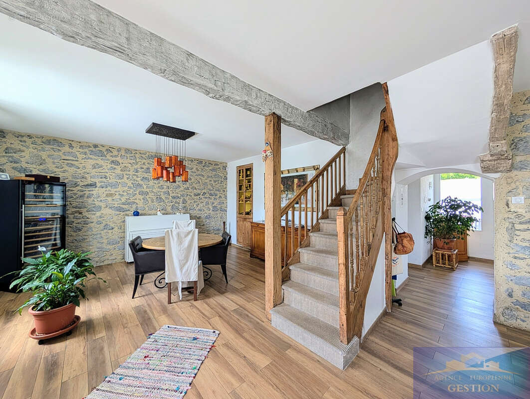 Maison 6p - 185m2 - photo 2
