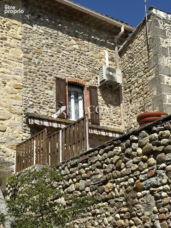 Maison de village sur deux niveaux avec terrasse, garage et - photo 13