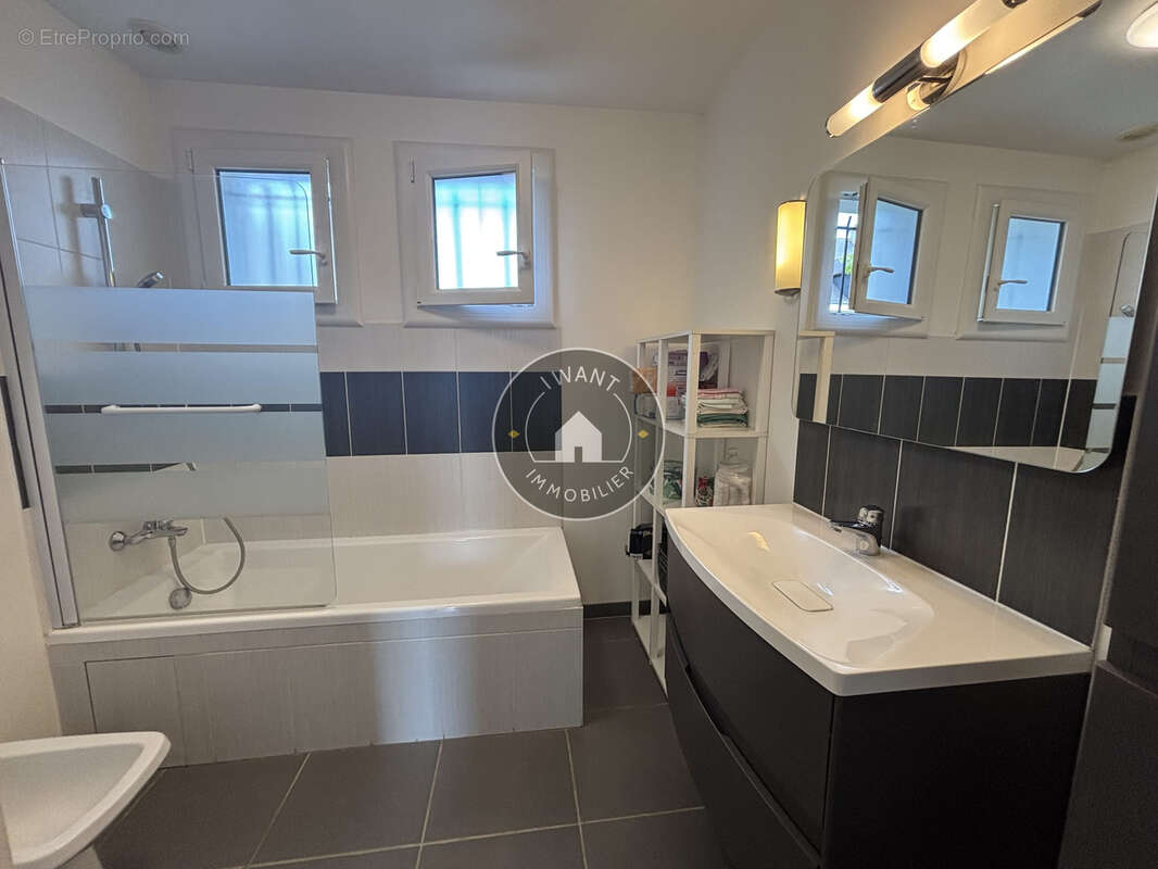 Maison à LES ROSIERS-SUR-LOIRE