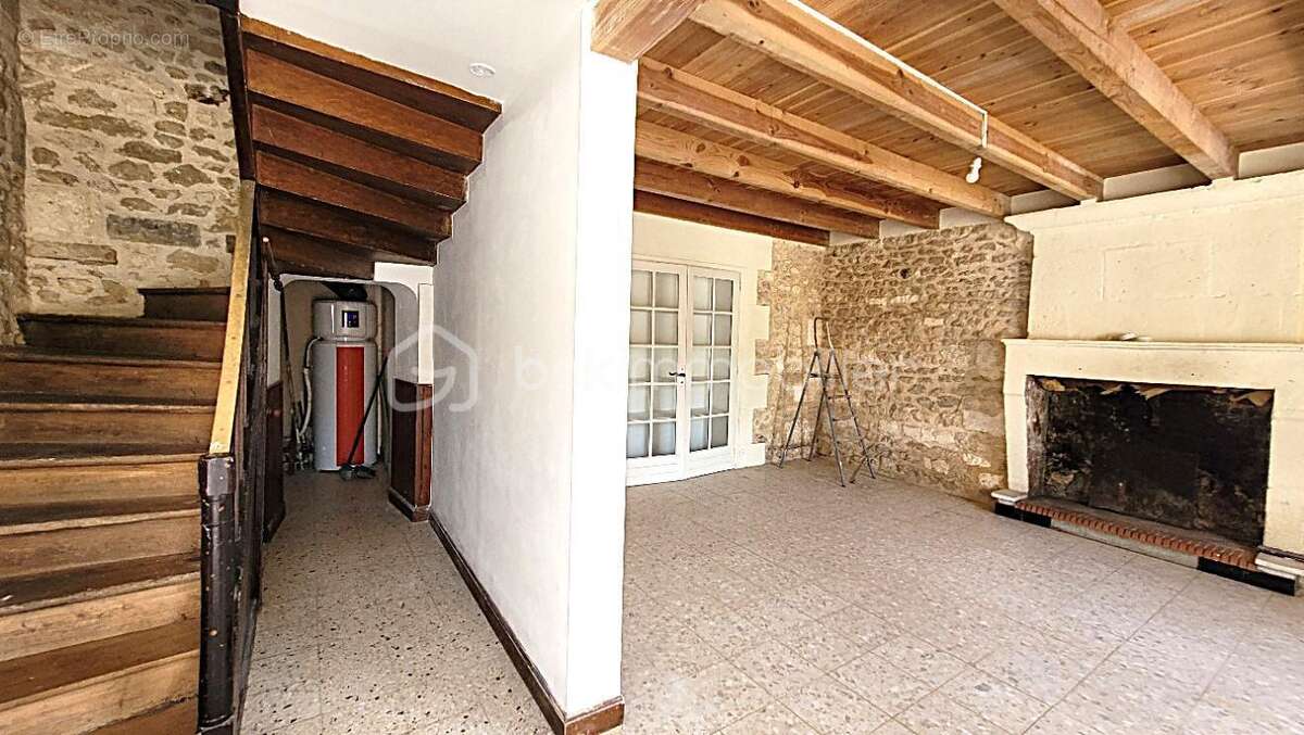 Maison à GOND-PONTOUVRE