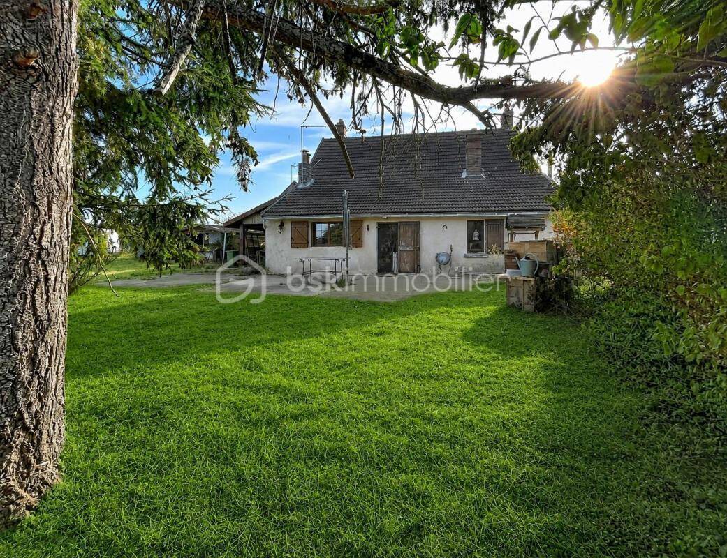 Maison à CHARNY