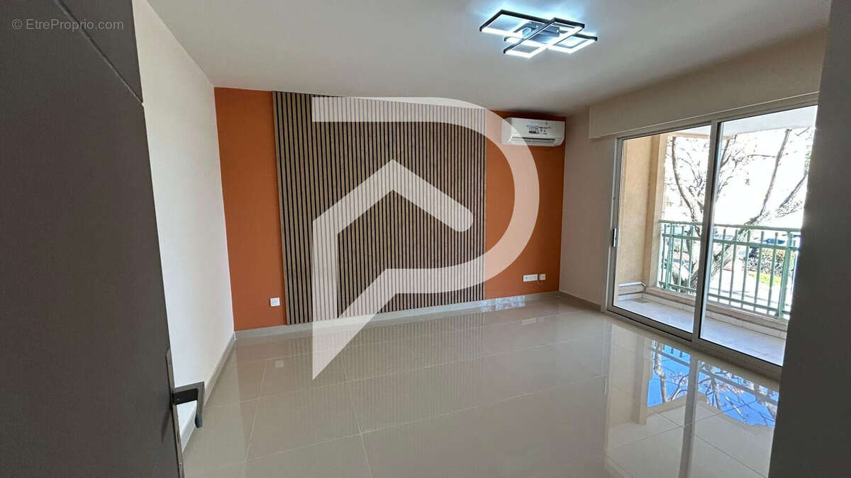 Appartement à FREJUS