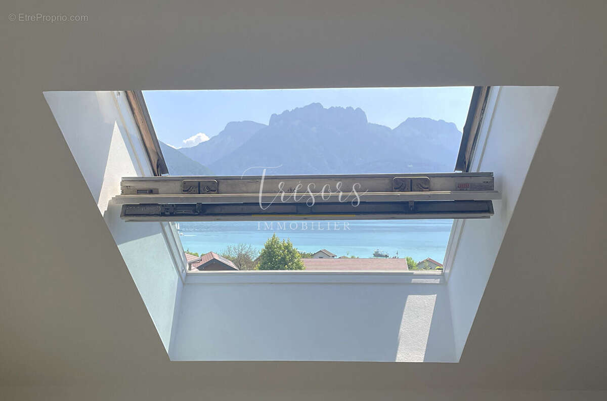 Appartement à SEVRIER