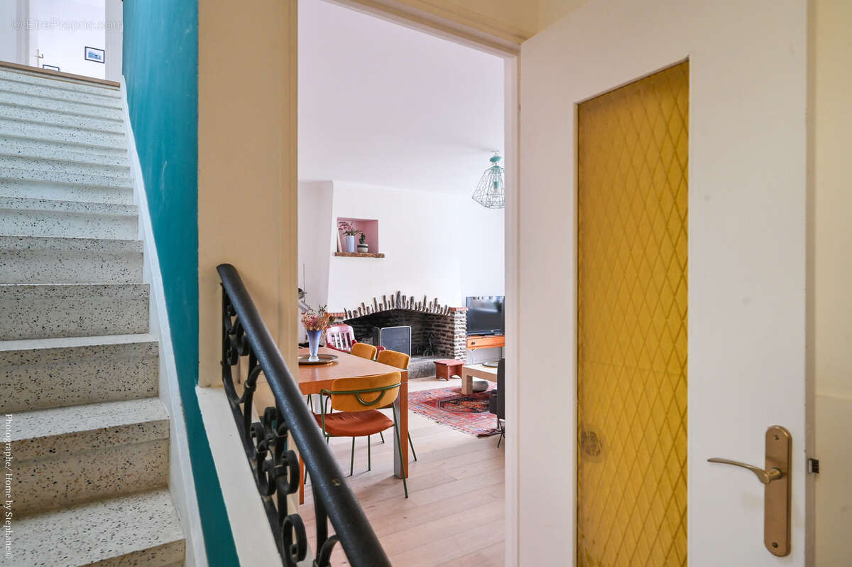 Appartement à SAINT-CYR-SUR-MER