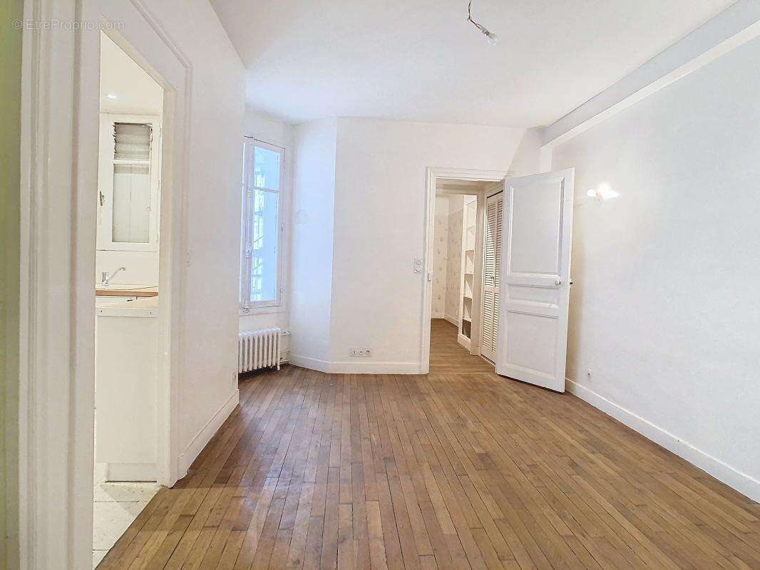 Appartement à ISSY-LES-MOULINEAUX