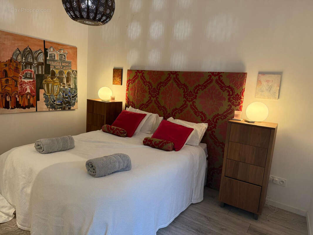 CHAMBRE - Maison à TUSSON