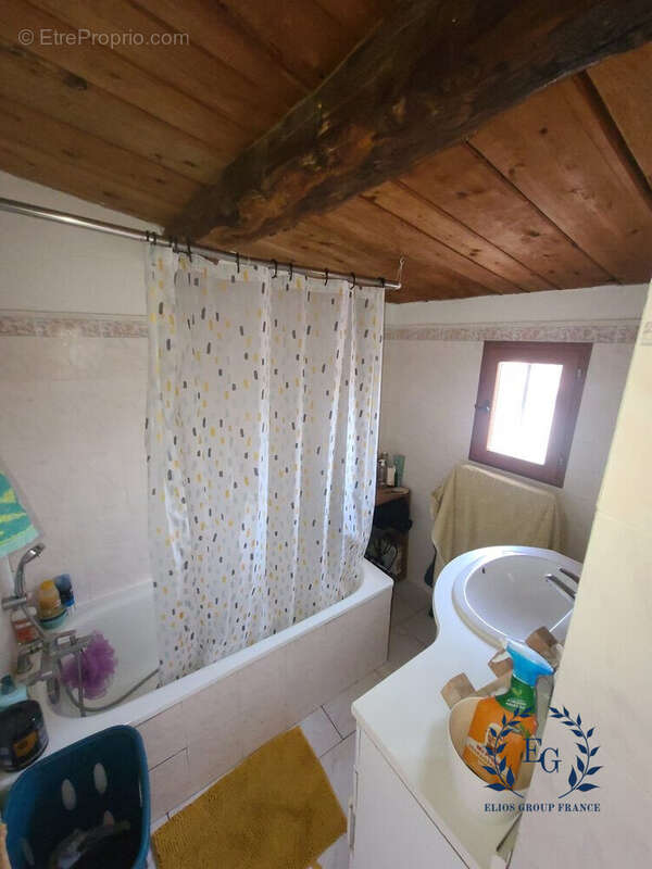 Appartement à CAMPS-LA-SOURCE