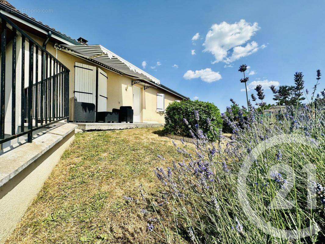 Maison à COUZEIX