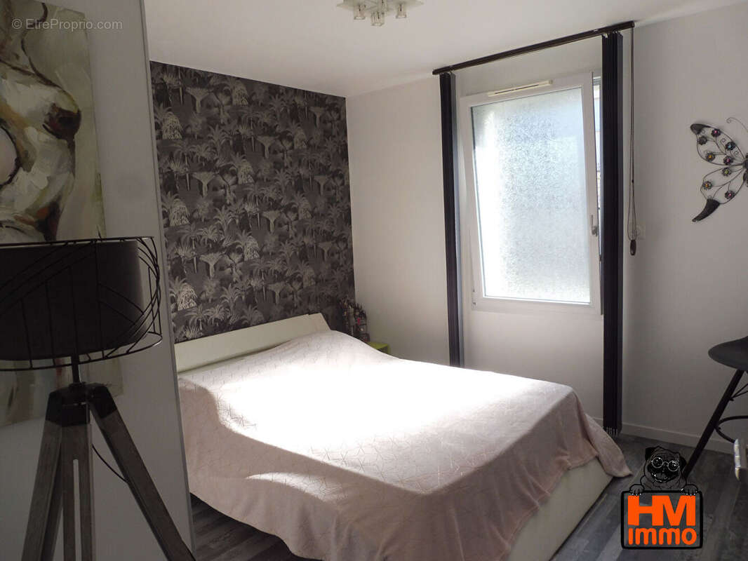 Maison à CONDAT-SUR-VIENNE