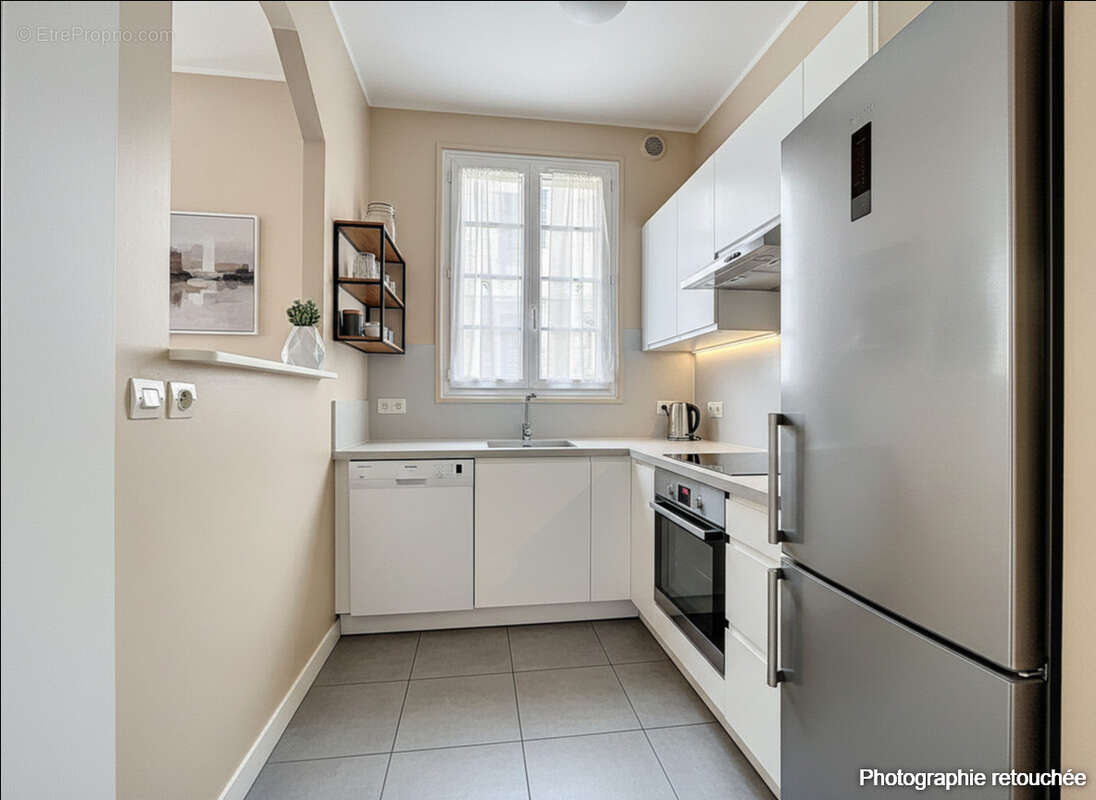 Appartement à COURBEVOIE