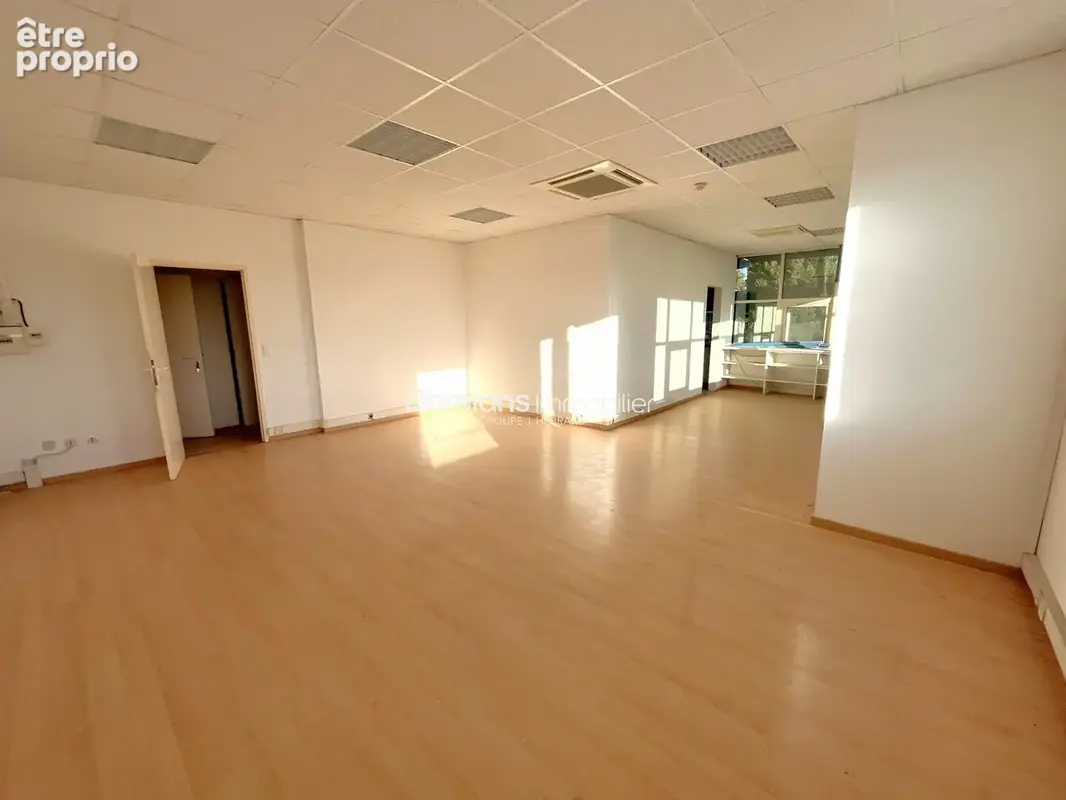 Commerce 380 m² à vendre à Toulouges (66350) - photo 3