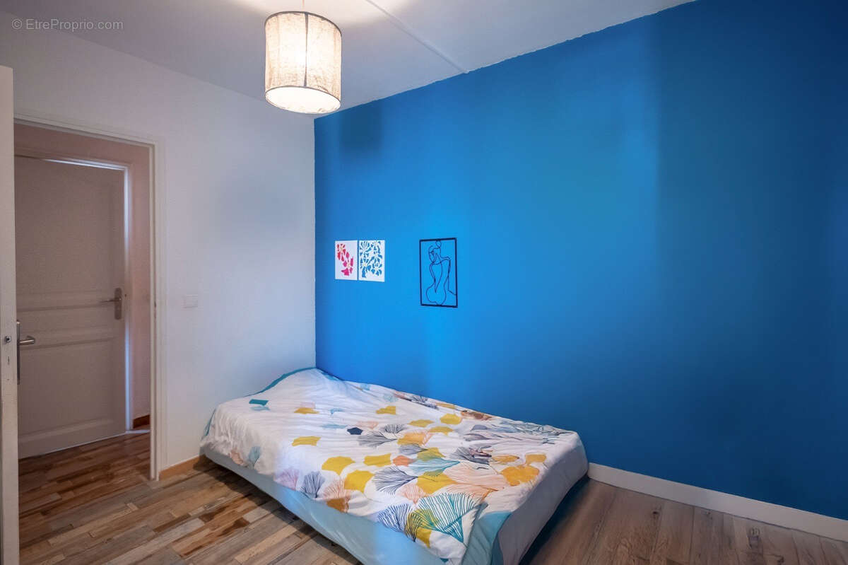 Bel appartement type 4 en DUPLEX - idéalement situé - au dernier étage - photo 11