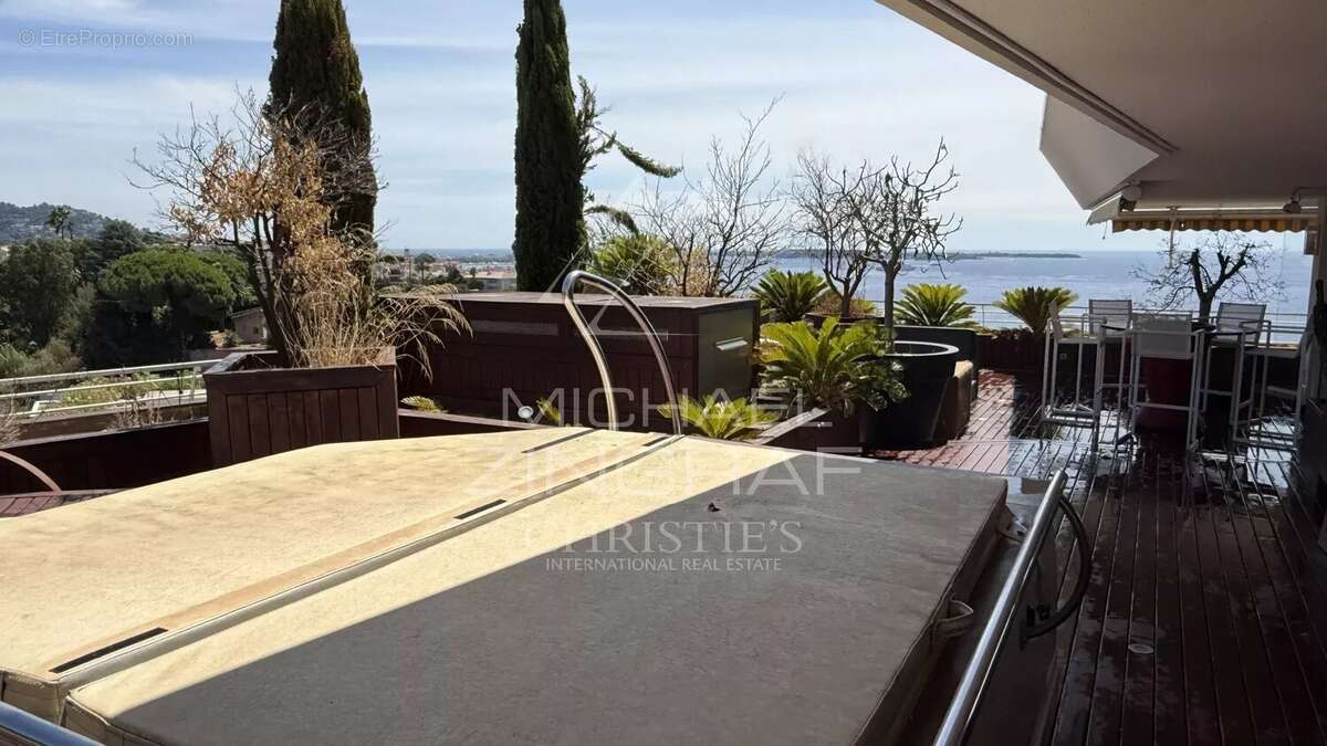 Appartement à CANNES