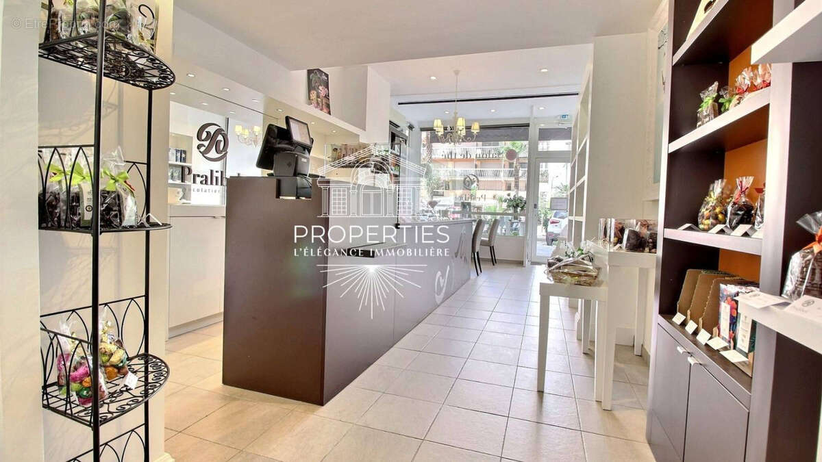Le lavandou  - fonds de commerce - chocolaterie - salon de the - emplacement n°1 - photo 3