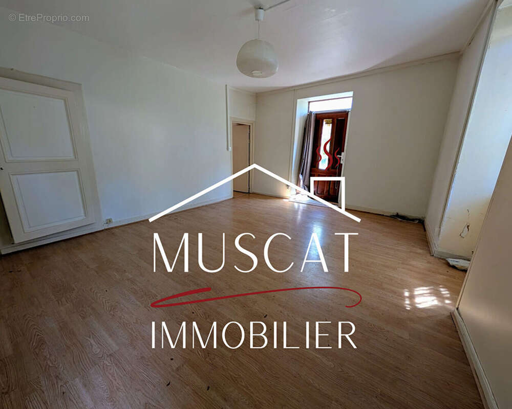 Maison à VILLEFONTAINE