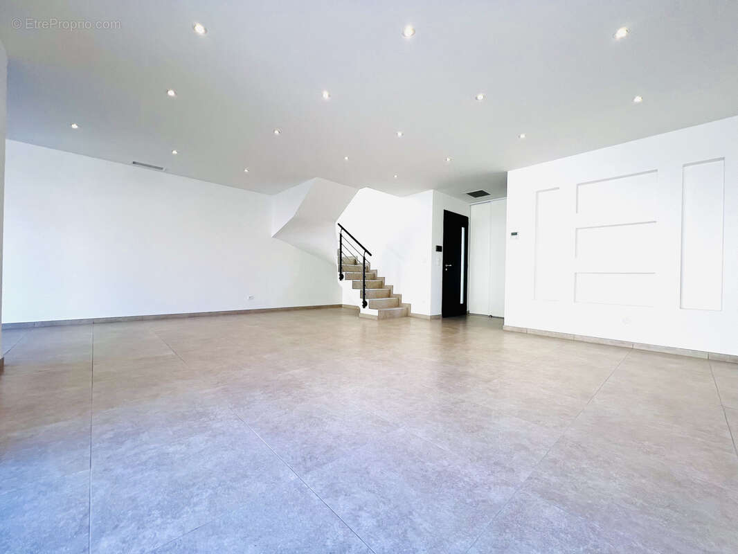 Maison à CLERMONT-L'HERAULT