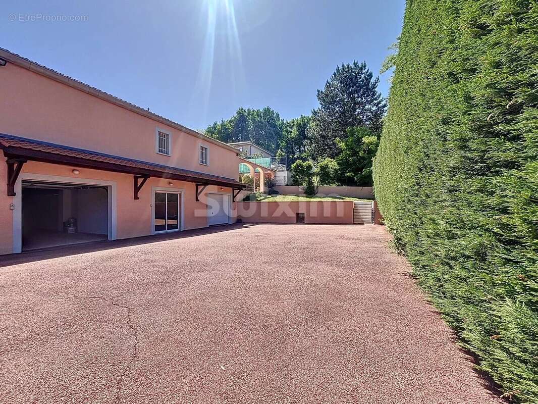 Maison à DARDILLY