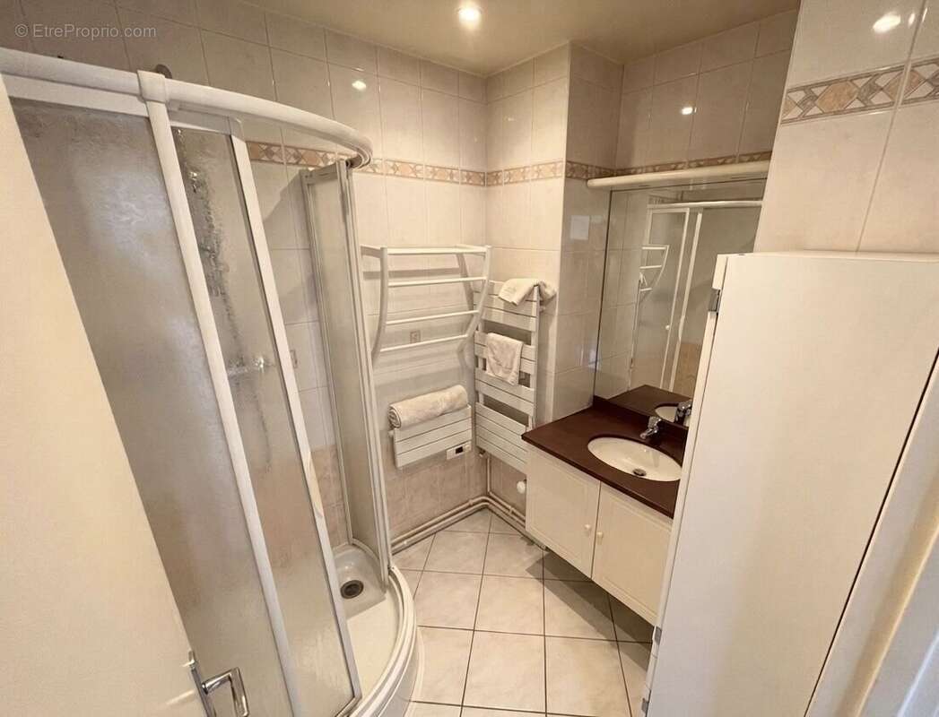 Photo 8 - Appartement à SAINT-GERMAIN-LES-ARPAJON