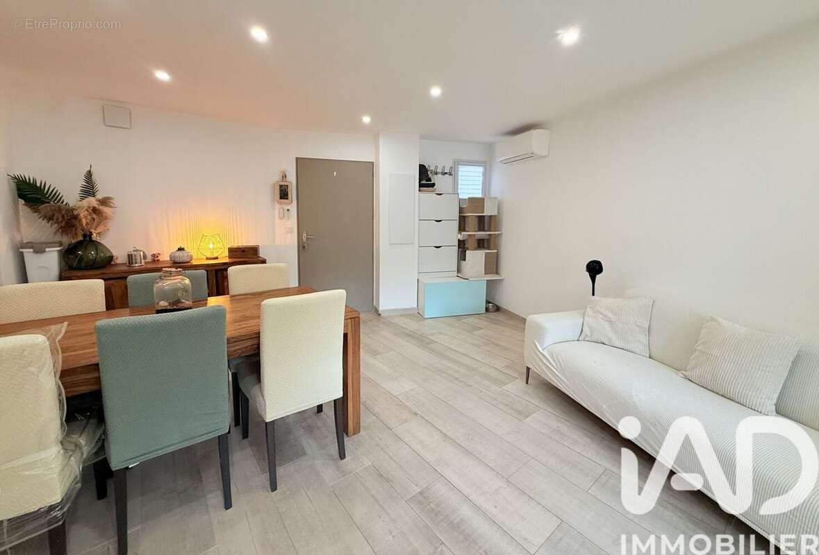 Photo 3 - Appartement à PLAN-DE-LA-TOUR