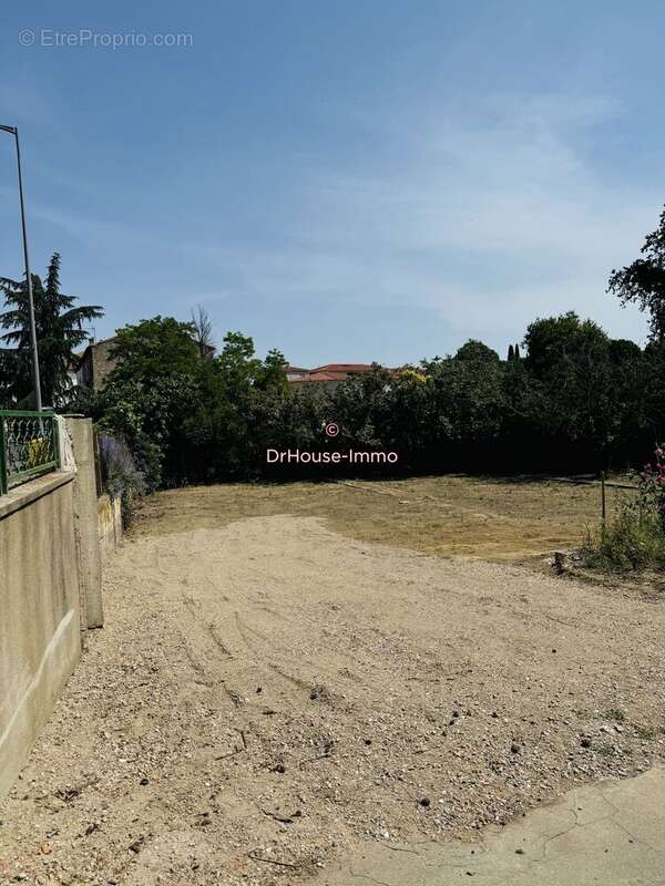 Terrain à MARAUSSAN