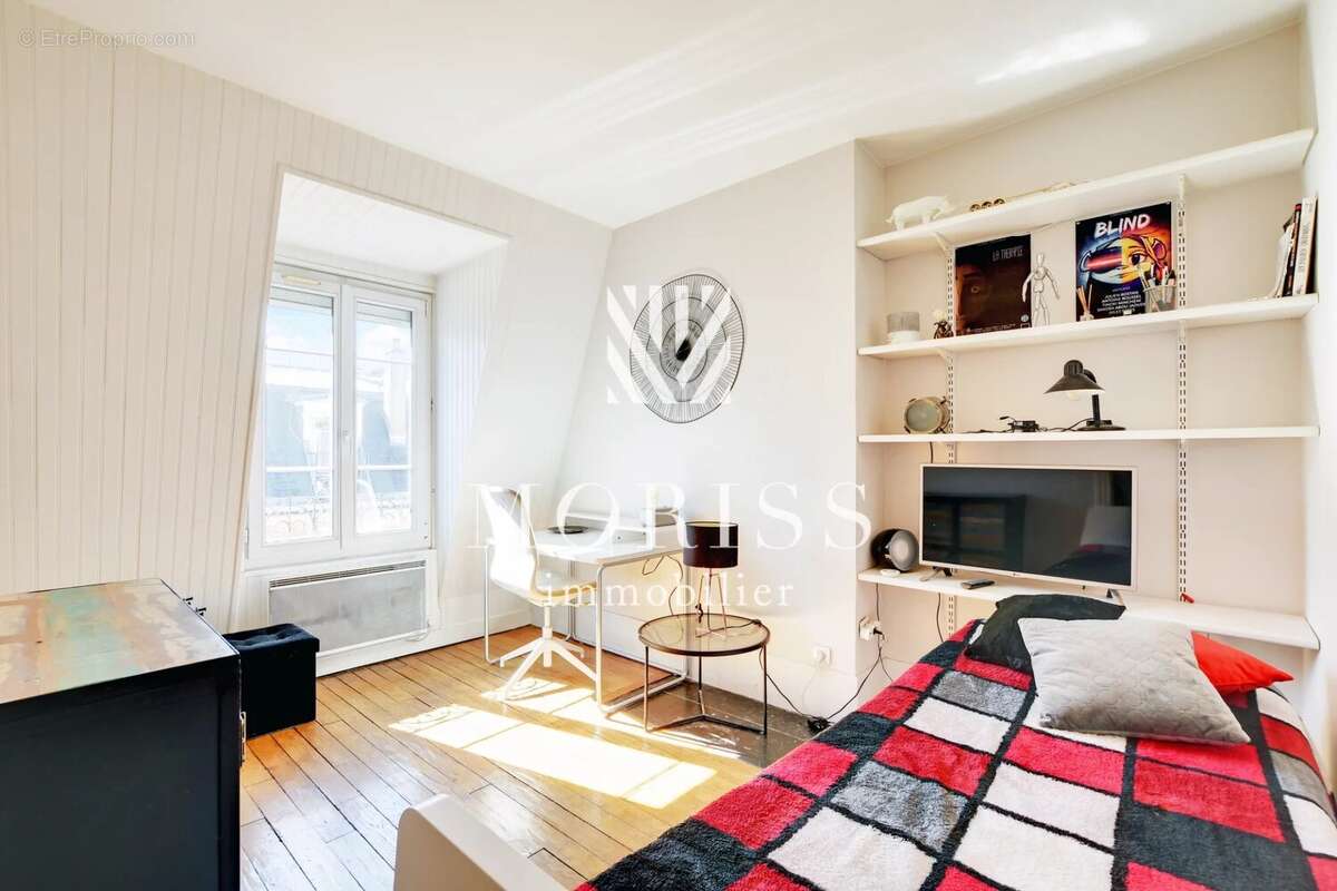 Appartement à PARIS-14E