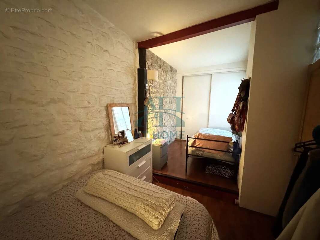 Appartement à PARIS-10E