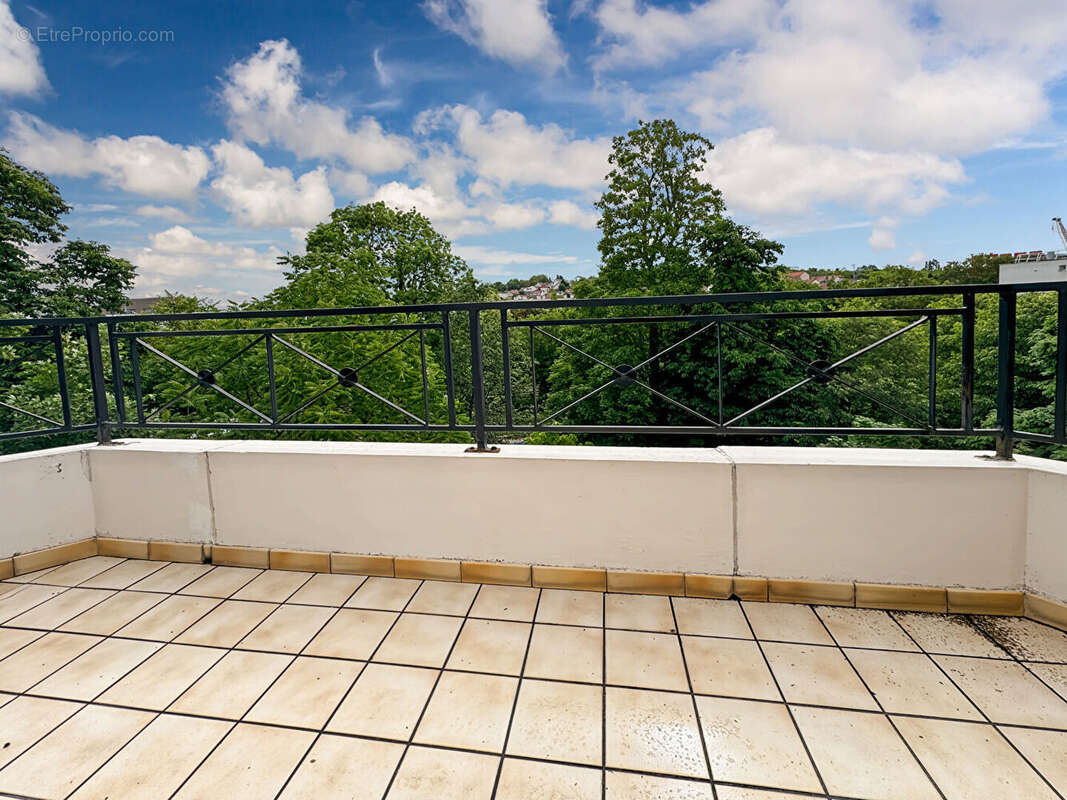 Appartement à ROSNY-SOUS-BOIS