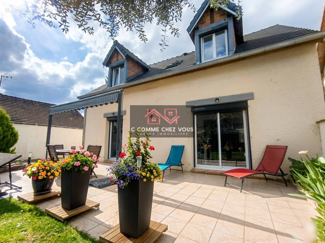 Maison à OZOIR-LA-FERRIERE