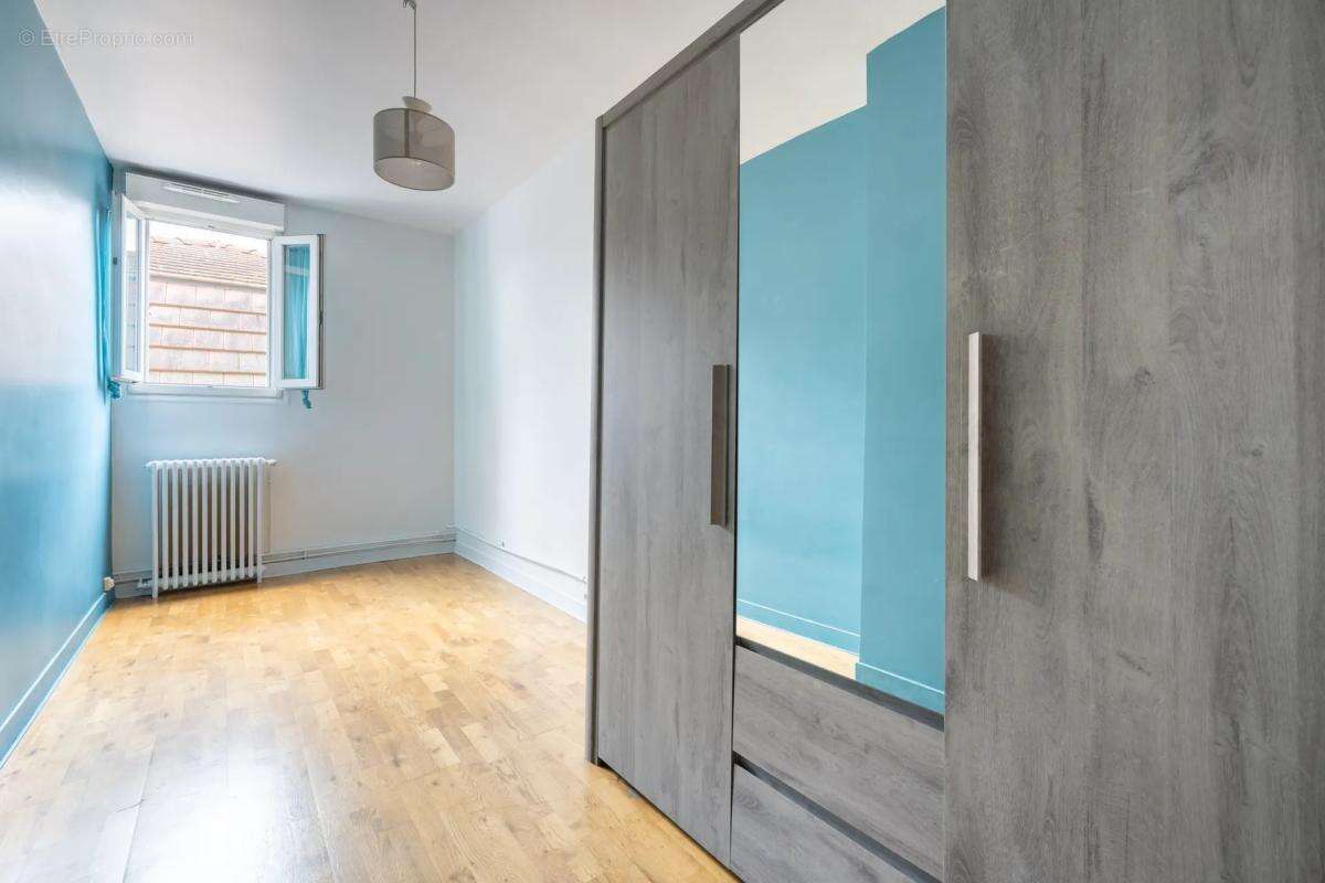 Appartement à LES MUREAUX