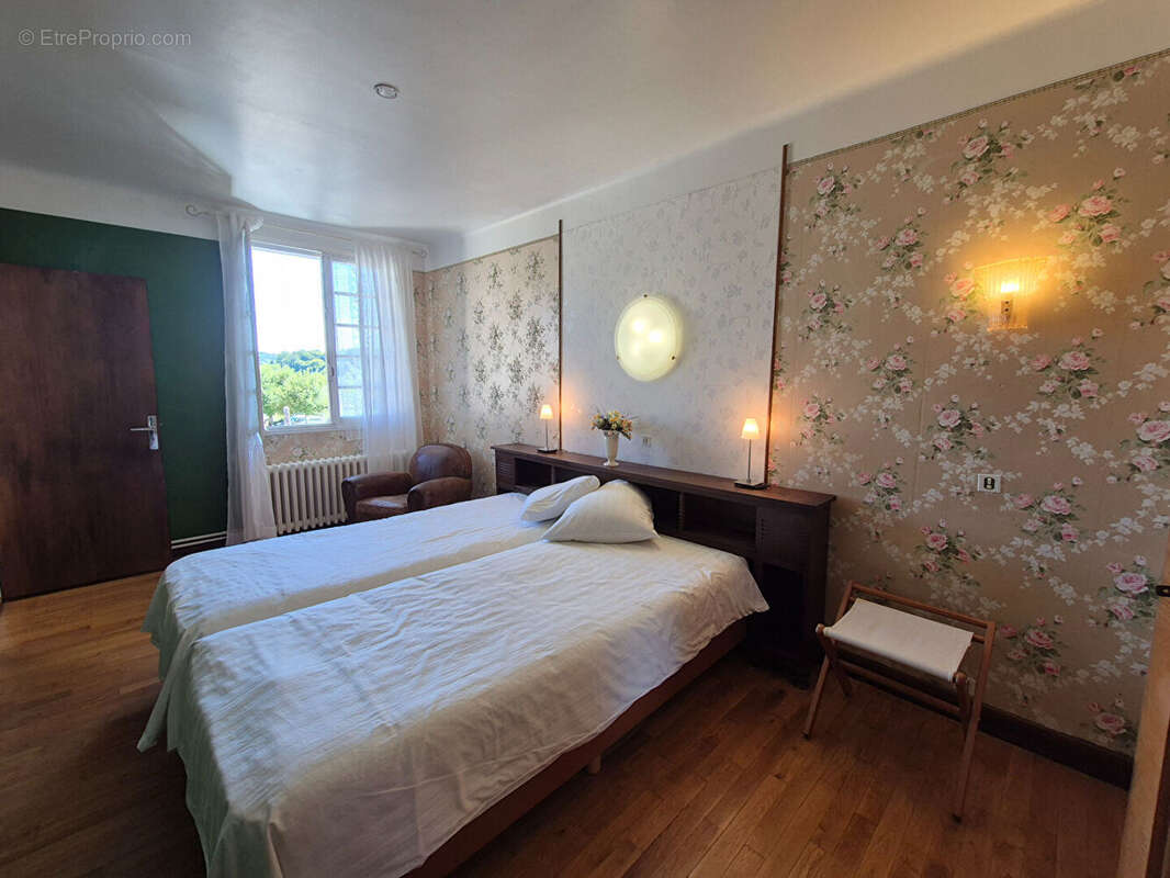 Appartement à SAINT-CIRGUES-LA-LOUTRE