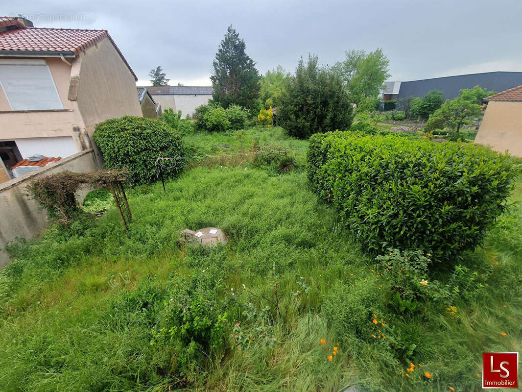 Maison à RIORGES