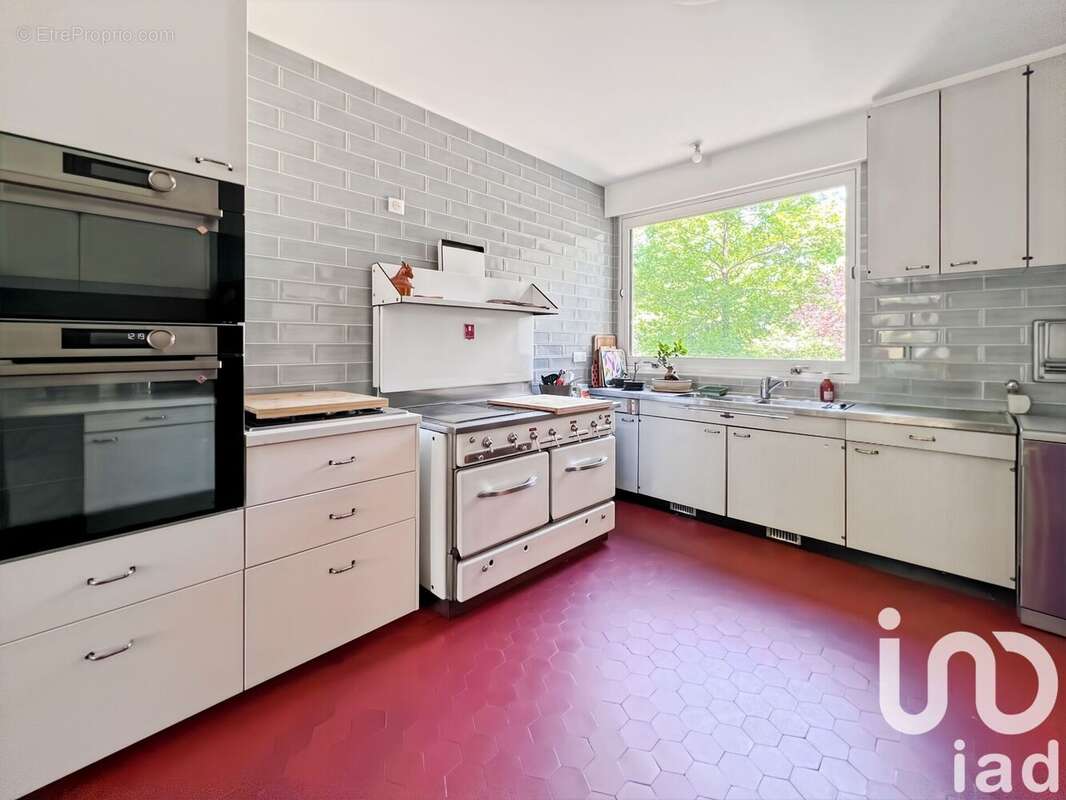 Photo 8 - Appartement à LA CELLE-SAINT-CLOUD