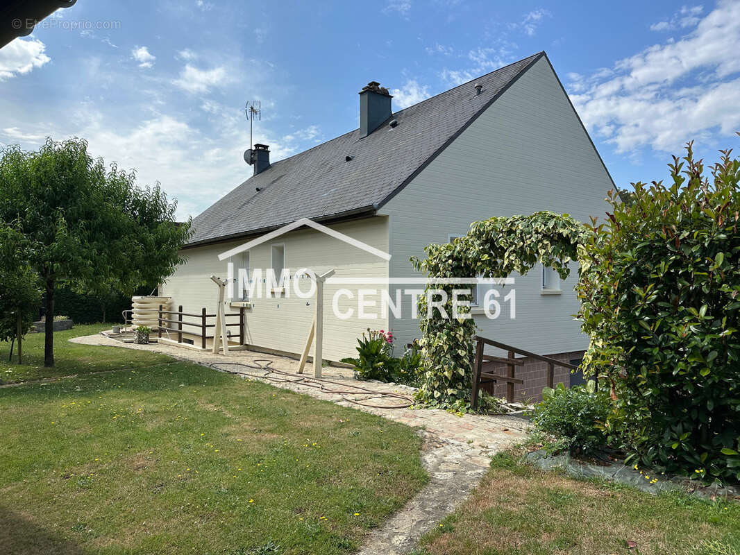 Maison à LA FERTE-MACE