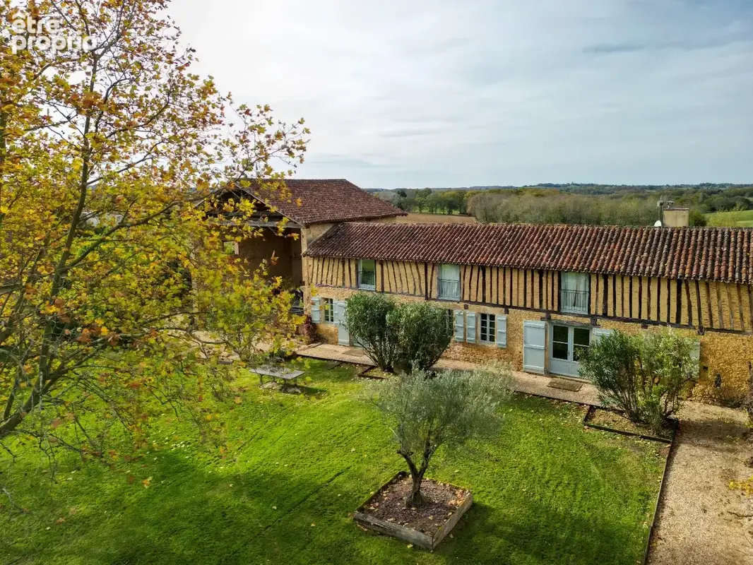 Propriété avec vues époustouflantes et une grande maison d'amis. - photo 2
