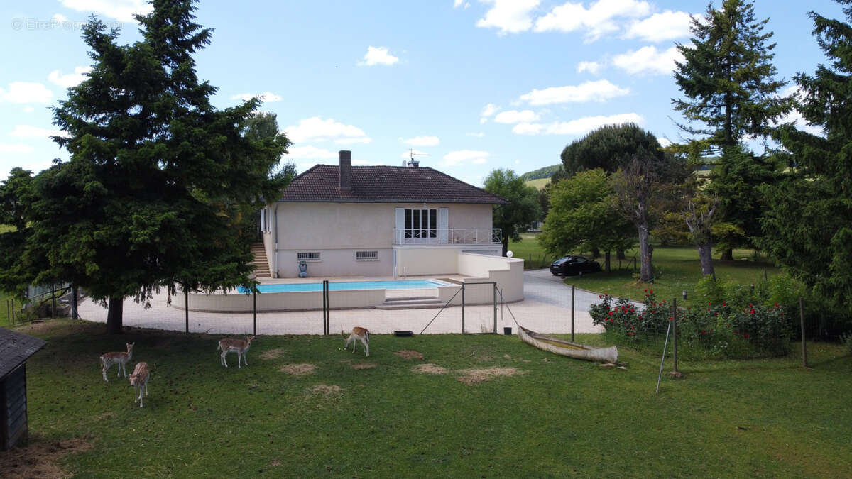 Maison à LADOIX-SERRIGNY