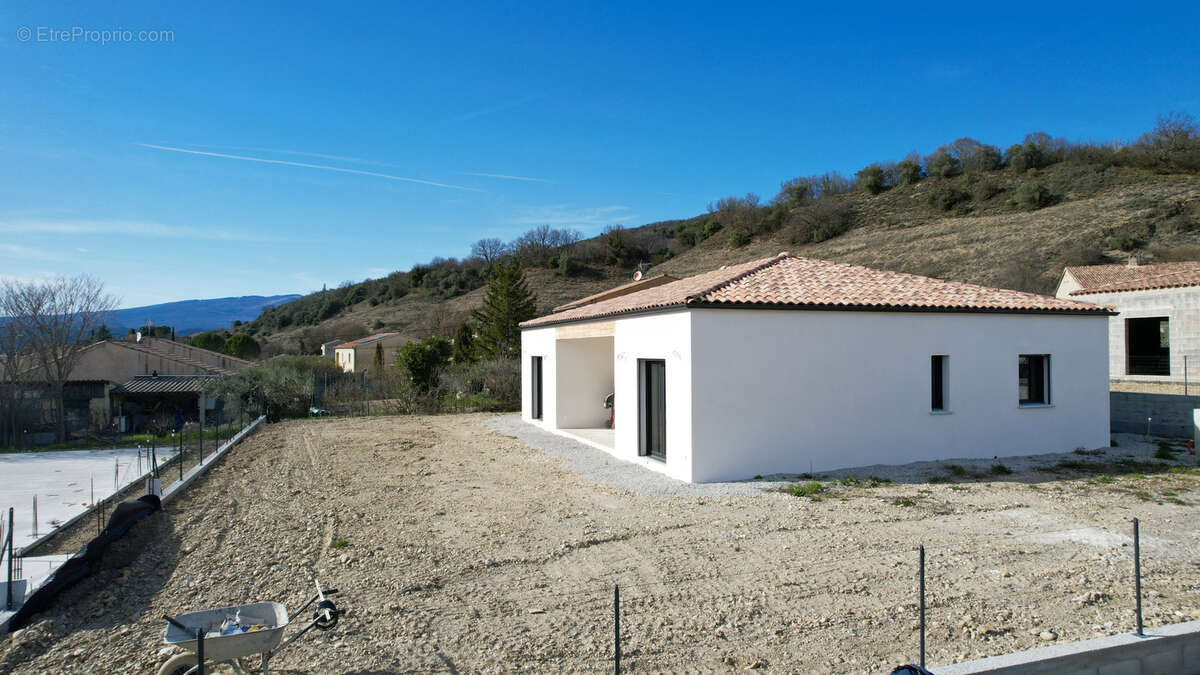 Maison à MALIJAI