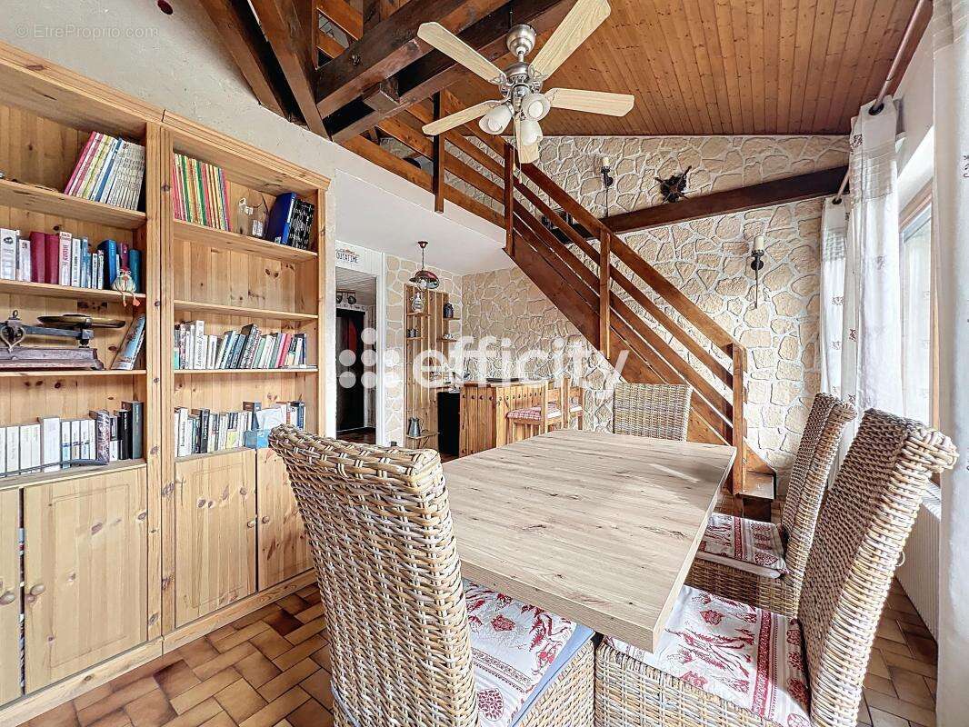 Appartement à MARIGNIER