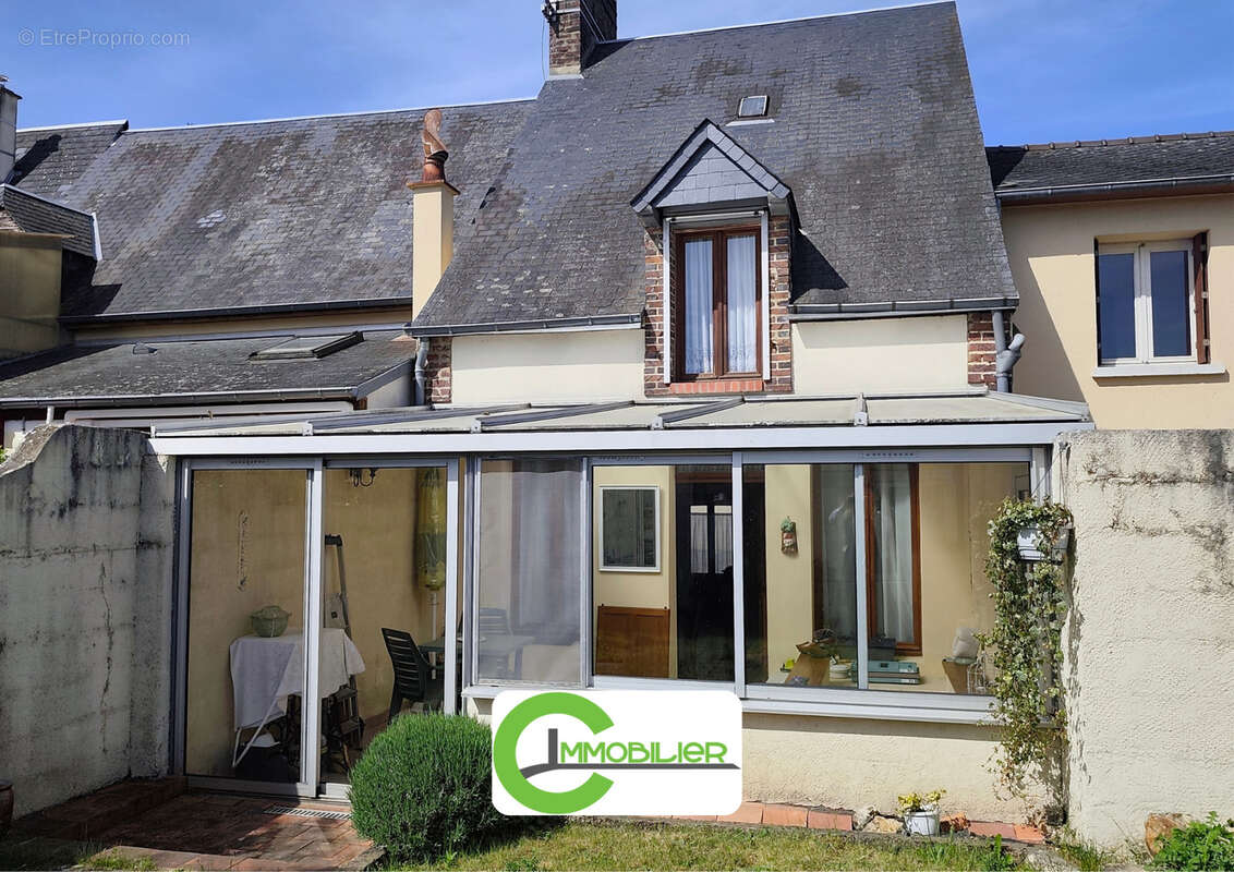 Maison à VIBRAYE