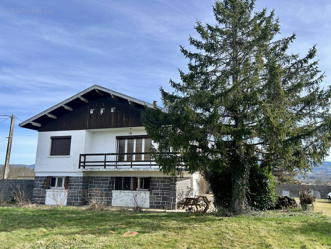 Maison à PESCHADOIRES