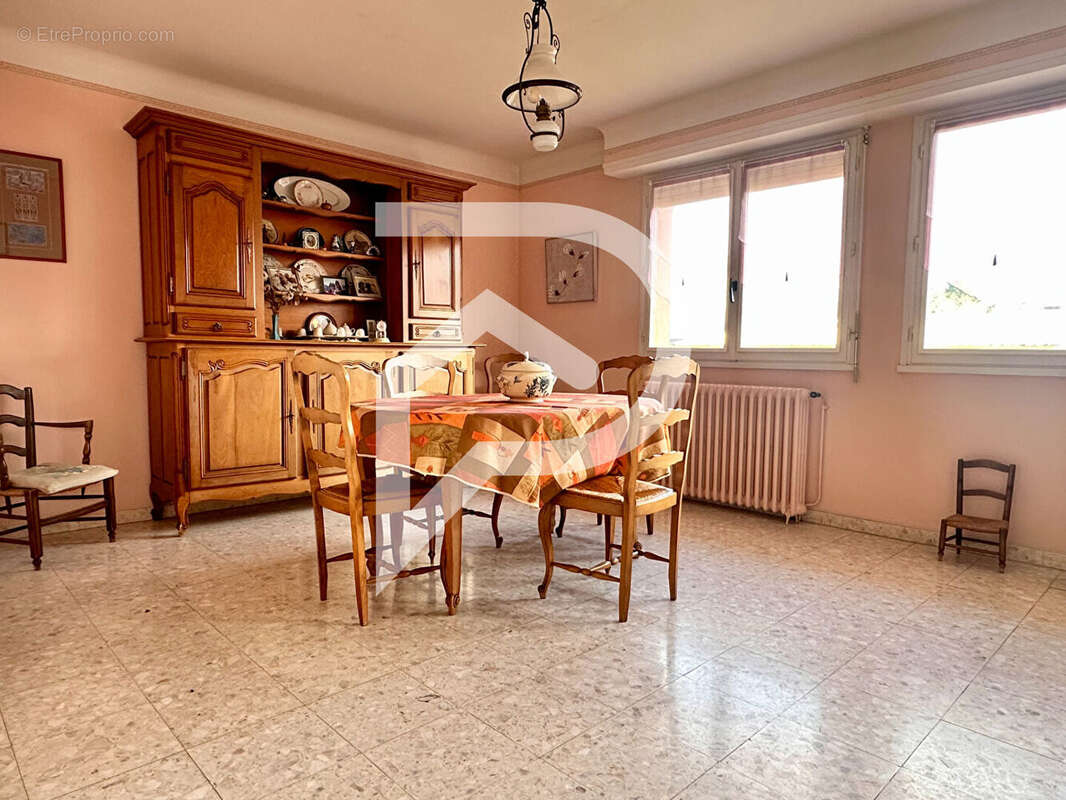 Maison à OLORON-SAINTE-MARIE