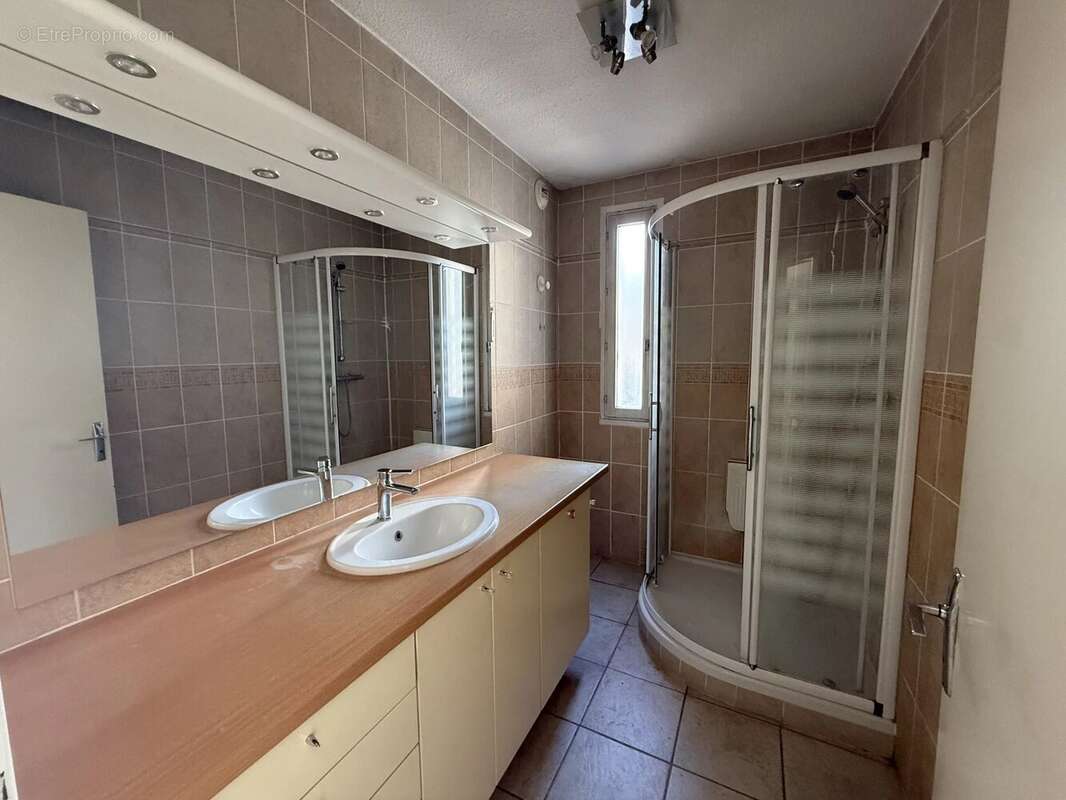 Appartement à MONTELIMAR