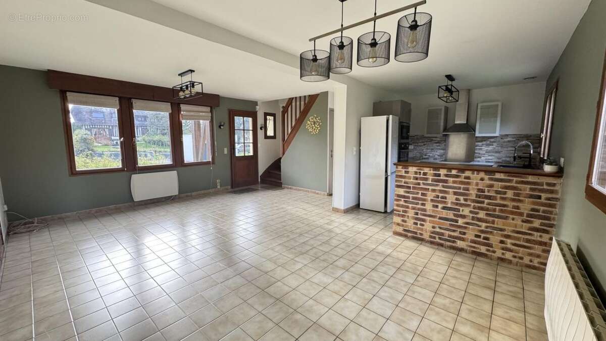 Maison à MONT-SAINT-AIGNAN