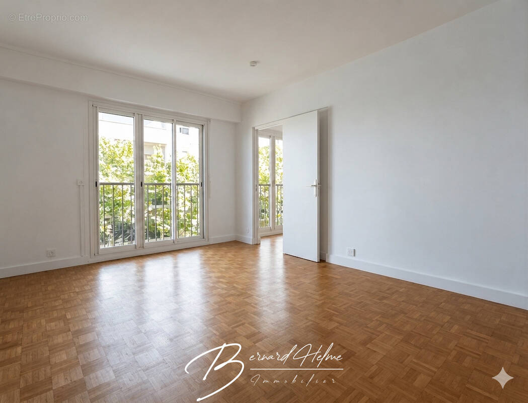 Appartement à MARSEILLE-1E