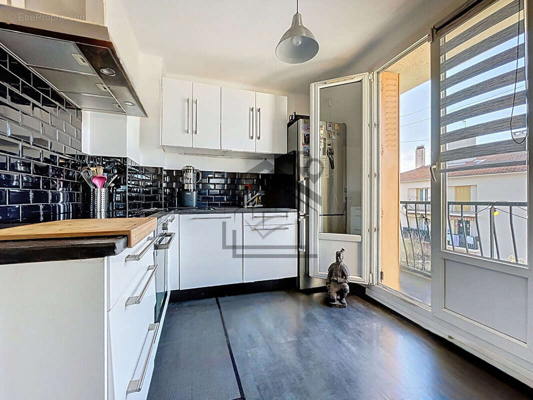 Appartement à MARIGNANE