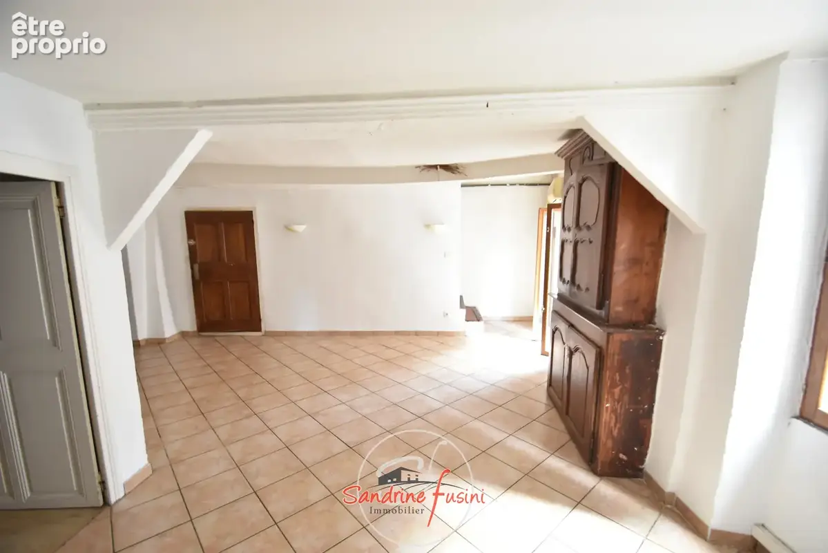Dans maison de village - appartement 4p en duplex - photo 2