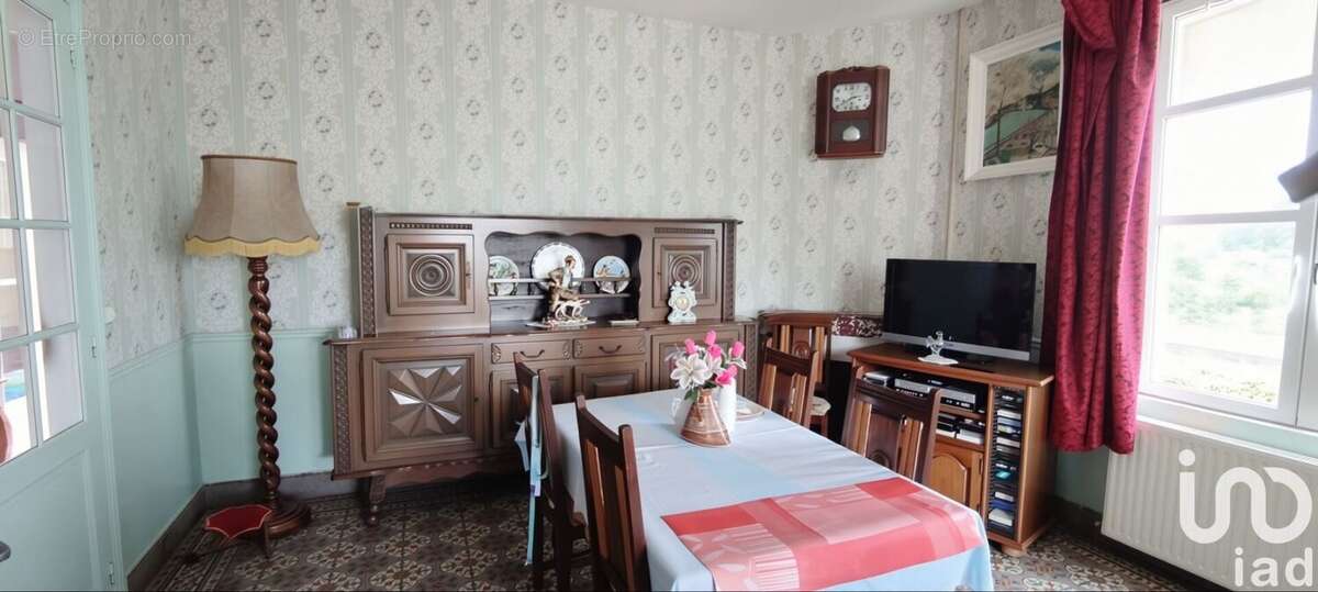 Photo 5 - Maison à ROIGLISE