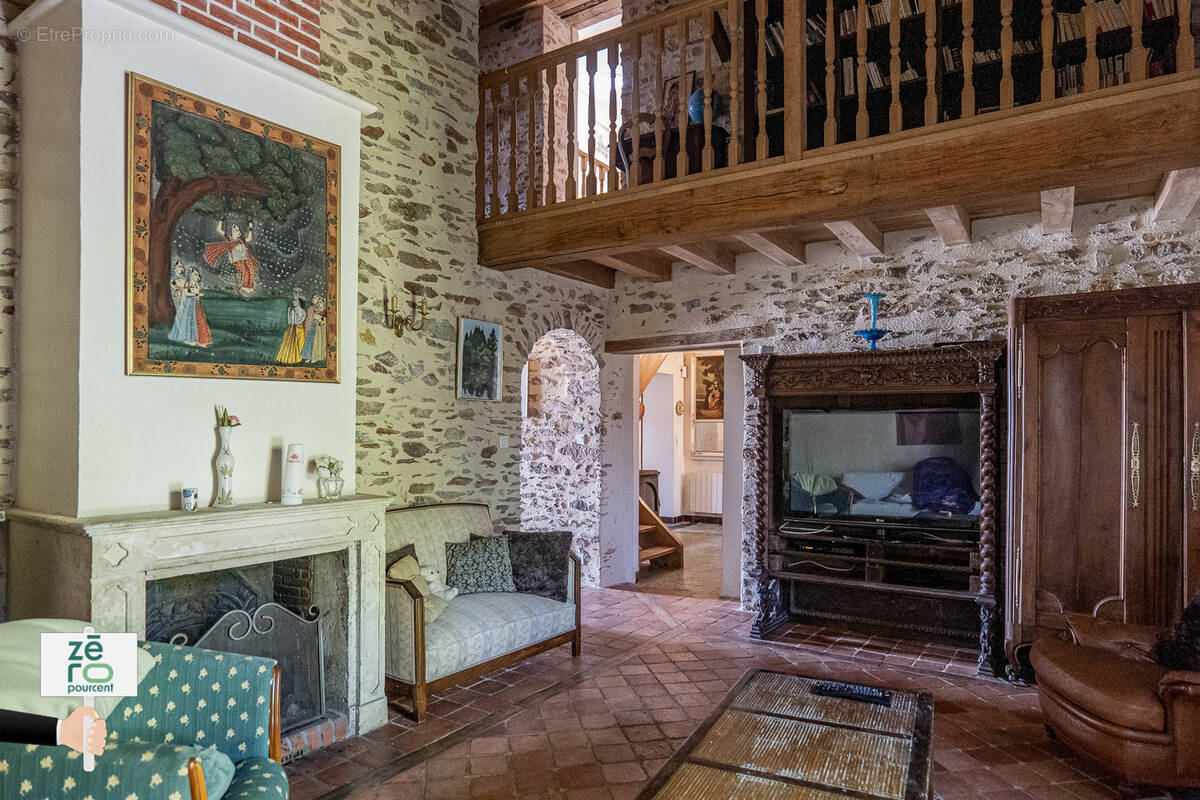 Maison de caractère 5 chambres au bord du Lay à Mareuil-sur-Lay   Terrain arboré 1 054 m2   Idéal famille, rés - photo 3