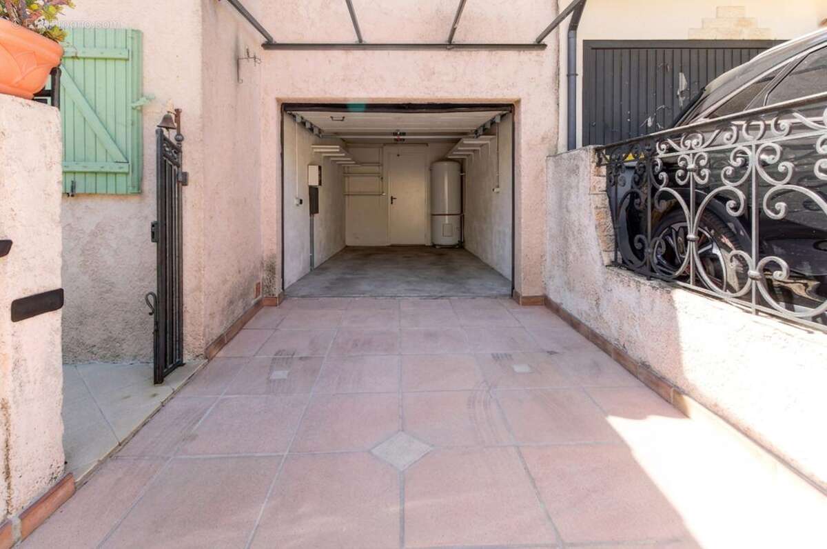 Maison à CARROS